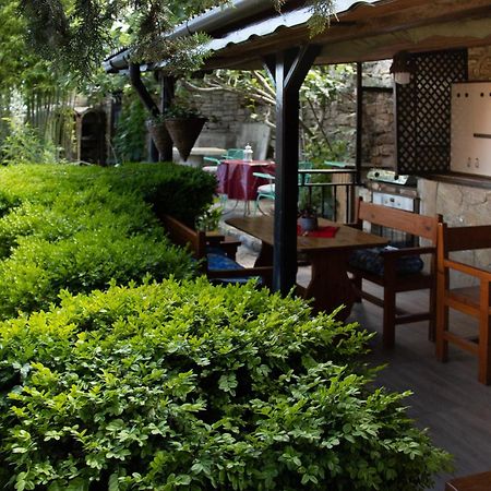 Старата Баkалия The Old Grocery, Guest Rooms Baltsjik Eksteriør bilde