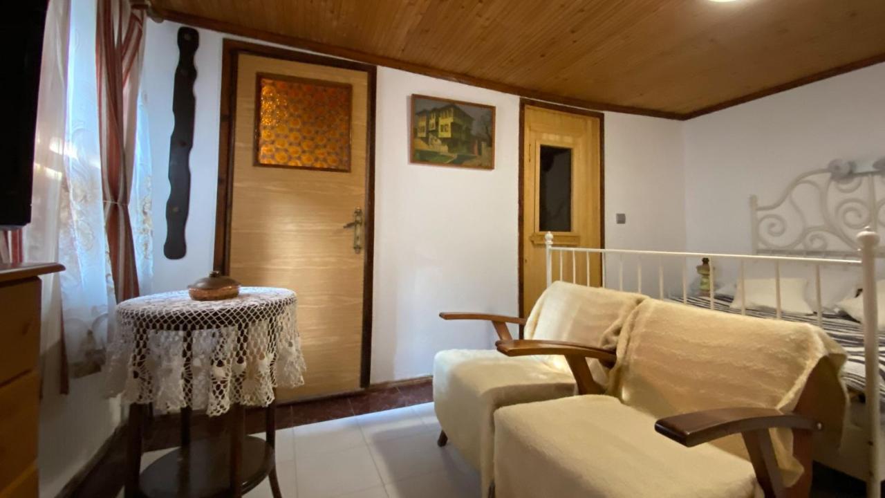 Старата Баkалия The Old Grocery, Guest Rooms Baltsjik Eksteriør bilde